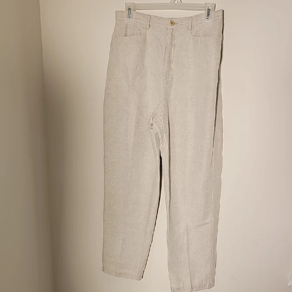 Liz Claiborne Womens Light Tan Slacks. Size 12. Front Pockets. - Picture 1 of 8
